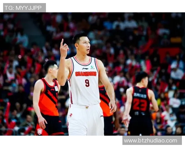 易建联：从篮球场上的传奇到中国体育的象征与未来发展之路