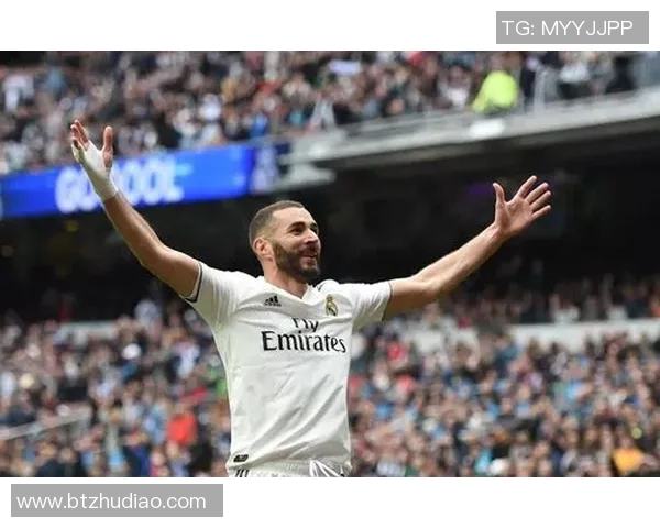 本泽马的传奇之路：从天才少年到世界足球巨星的华丽转身