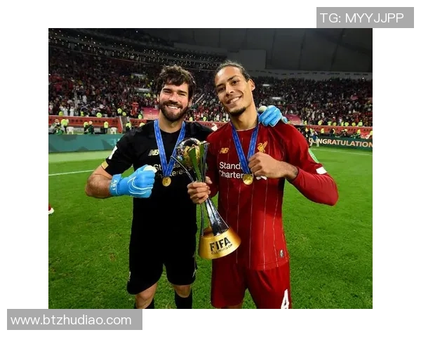 范戴克的足球之路：从默默无闻到世界顶级后卫的传奇故事